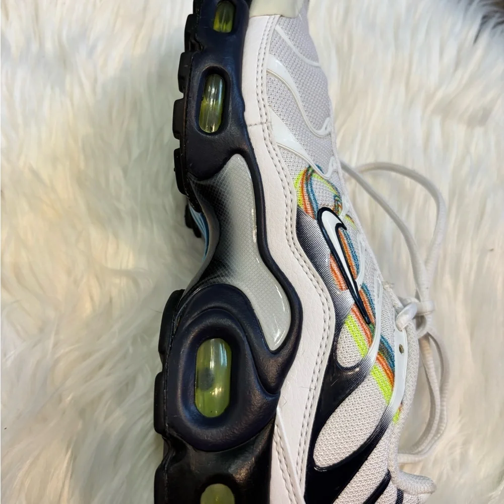 Nike Air Max Plus Anaglyph White White & Black Sneakers Rainbow accent